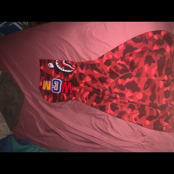 BAPE Hoodie - Picture 3 of 6